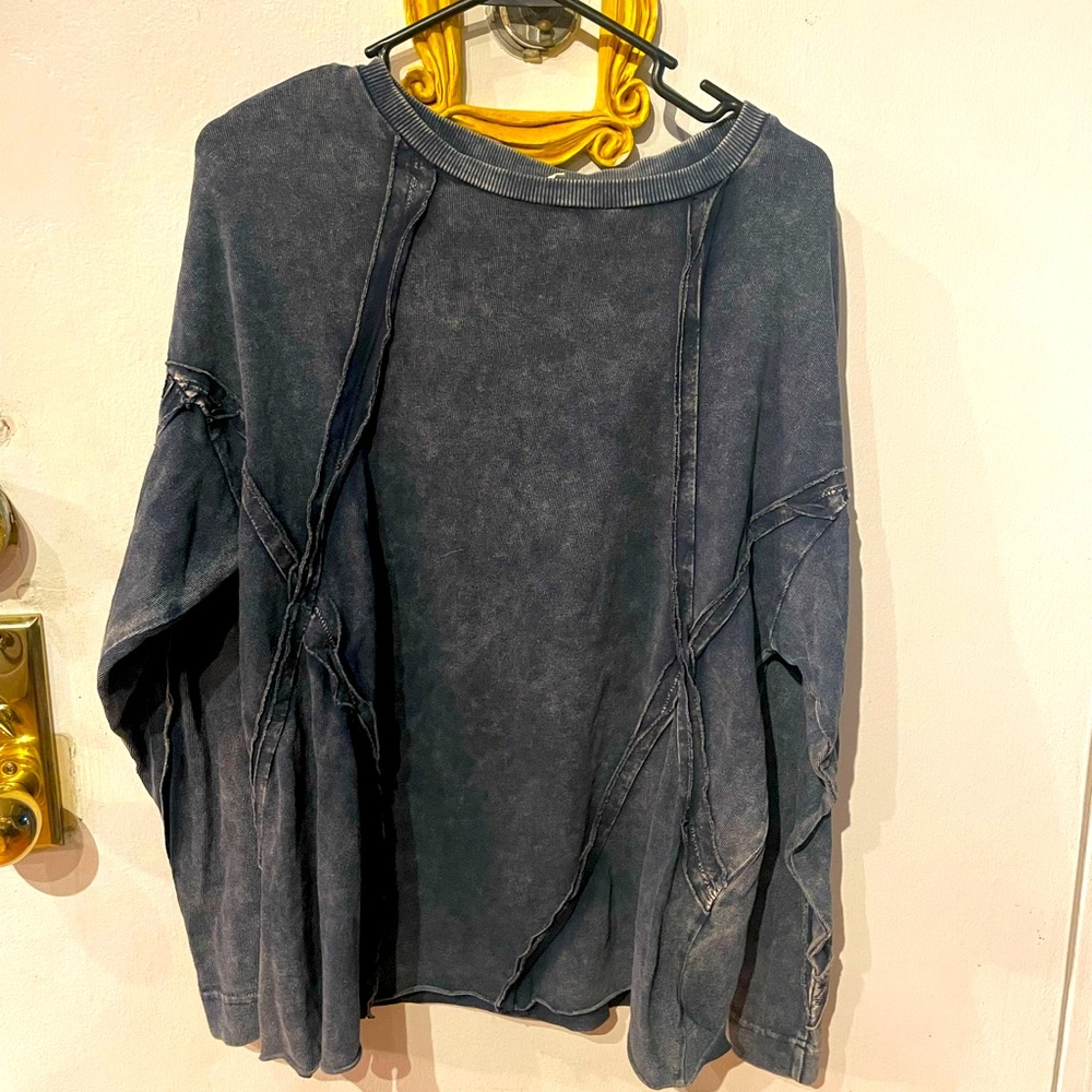 Easel Washed sweatshirt